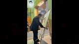 لافتة تعزيه لحسام علوان في عزاءه بمسجد عمر مكرم