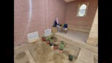 شمس البارودي تزور قبر زوجها حسن يوسف (1)_1