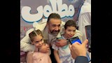 كريم عبدالعزيز يحضر عرض فيلم مطلوب عائليا في قطر