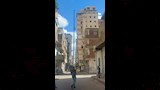 إزالة الأدوار العليا لبرج أمبروزو المائل في الإسكندرية (2)
