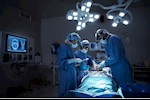 جنين داخل جنين- استخراج كتلة من معدة طفلة في المنوفية  