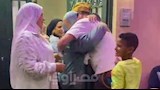 بعد 151 يومًا من الاختطاف.. الإسكندرية تستقبل البحار المصري المُحرر "أدهم"- فيديو وصور