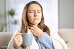التهاب الحلق يزعجك؟ 6 علاجات منزلية قد تساعدك على تخفيفه