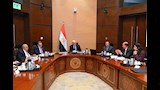 الدكتور حسين عيسى خلال الاجتماع (1)