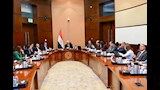 الدكتور حسين عيسى خلال الاجتماع (6)