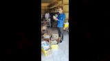 ضبط سلع مجهولة وأدوية منتهية ومبيدات فاسدة