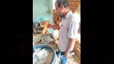 ضبط سلع مجهولة وأدوية منتهية ومبيدات فاسدة
