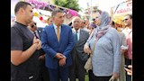 محافظ القليوبية يفتتح معرضًا للسلع الغذائية في الخانكة (2)