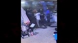 أمن الفيوم يفحص فيديو متداول لشاب يعتدي بالضرب على فتاتين (2)