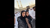 إسراء عبدالفتاح تؤدي مناسك العمرة