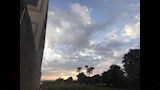 غيوم كثيفة تكسو سماء الأقصر (1)
