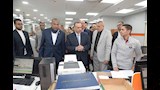 محافظ أسيوط يتفقد مركز الخدمات المميز بالغرفة التجارية ومقرات تنمية الصعيد والصادرات (7)