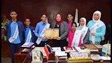 مديرة المديرية مع الطلاب_3