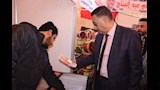 محافظ القليوبية خلال تفقده منتجات المعرض