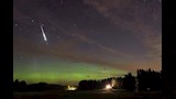 صورة لنيزك ساطع في سماء فنلندا