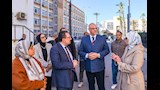 محافظ الإسكندرية يتدخل لحل أزمة مرافقي المرضى بالشاطبي الجامعي (صور)