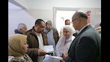محافظ الإسكندرية يتفقد عيادة التأمين الصحي بالمندرة (1)