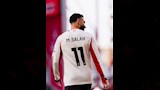 محمد صلاح خلال الفطار مع صديقه (4) (1)