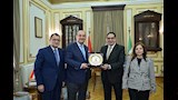 رئيس جامعة القاهرة يناقش مع مساعد وزير الخارجية تعزيز المنح الدراسية للأفارقة (4)