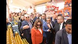 وزيرا التموين والتنمية المحلية يفتتحان مشروعات خدمية ومعارض أهلاً رمضان بالدقهلية   (11)