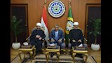 محافظ الدقهلية يستقبل الأزهري ومفتي الجمهورية ويؤدون صلاة الجمعة (صور)