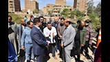 محافظ أسيوط يتفقد أعمال تطوير كوبري الحواتكة (15)
