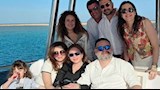رحلة بحرية.. إلهام شاهين تنشر صورًا برفقة عائلتها