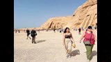 سياح من مختلف الجنسيات فى معبد ابو سمبل