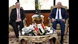 وزير الطيران يلتقي السفير البريطاني بالقاهرة لبحث تعزيز التعاون (3)