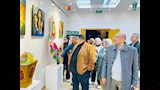 تفقد معرض الفنون التشكيلة