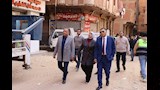 محافظ القليوبية يشرف على إزالة 7 طوابق مخالفة ببرج سكني في الخصوص (صور)