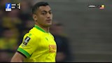 لقطات من مشاركة مصطفى محمد في مباراة نانت وأنجيه (7)