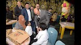 محافظ أسيوط يشارك أبناءه من ذوي الهمم بمراكز تخاطب الشباب والرياضة حفل الإفطار الرمضاني (20)