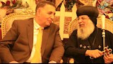 محافظ القليوبية يهنئ الأنبا مكسيموس بعيد القيامة -صور 