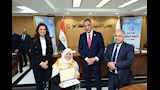 محافظ الجيزة يكرم الأمهات المثاليات