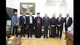 رئيس الكنيسة الكلدانية يلتقي محافظ القاهرة (3)_3