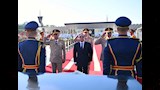الرئيس السيسي يضع إكليل من الزهور على النصب التذكاري  (6)