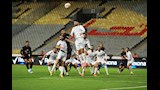 لقطات من الشوط الأول لمباراة الزمالك والمصري (17)