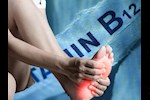  تأثير نقص فيتامين B12 على القدمين- 7 أعراض تظهر عند النساء