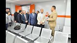 محافظ أسيوط يتفقد مركز الخدمات المتكاملة بالغرفة التجارية (7)
