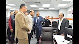 محافظ أسيوط يتفقد مركز الخدمات المتكاملة بالغرفة التجارية (8)