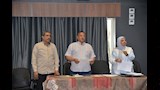 محافظ أسيوط يتابع توفير الأجهزة التكنولوجية لتشغيل مجمعات الخدمات الحكومية.. والس (7)