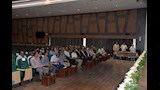 محافظ أسيوط يتابع توفير الأجهزة التكنولوجية لتشغيل مجمعات الخدمات الحكومية.. والس (4)