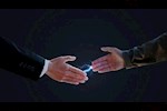 الشعور بالكهرباء عند لمس الاشخاص.. لماذا يتكرر في هذا الوقت من السنه؟ 