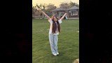 أحمد زاهر يستمتع بوقته مع بناته (1)