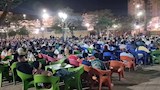 حشود جماهيرية بالمنيا تتابع قمة الأهلي والزمالك (6)