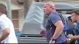 بعيدًا عن البروتوكول.. ماكرون يمارس الرياضة في شوارع الإسكندرية (فيديو وصور)