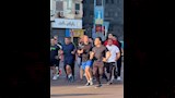 ركض ماكرون يتحول لتريند طريف في الإسكندرية  (11)