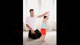 إمام عاشور وابنته (2)