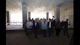 وزير النقل يتفقد الخط الثاني للقطار الكهربائي السريع (5)